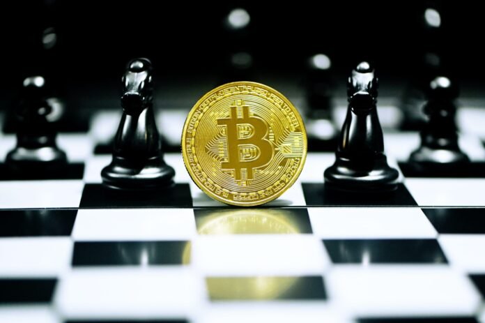 Bitcoin Leverage Ratio Sinks As Market De-Risks Amid Uncertainties Bitcoin Leverage Ratio Sinks As Market De-Risks Amid Uncertainties